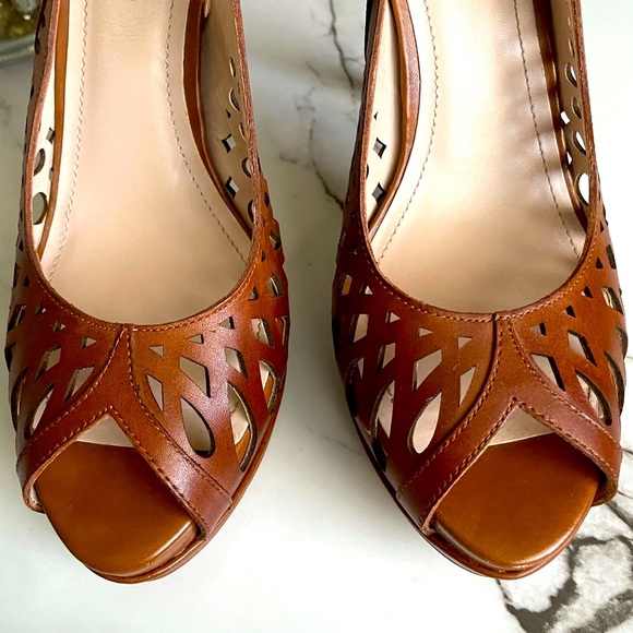 BCBGeneration Leather Duncan Saddle Vachetta Heels - Picture 3 of 10